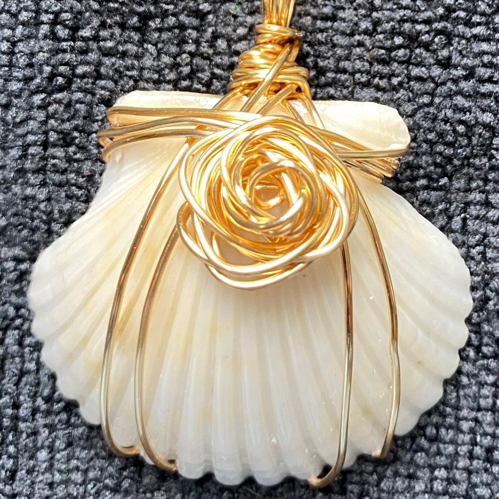 Genuine scallop shell necklace